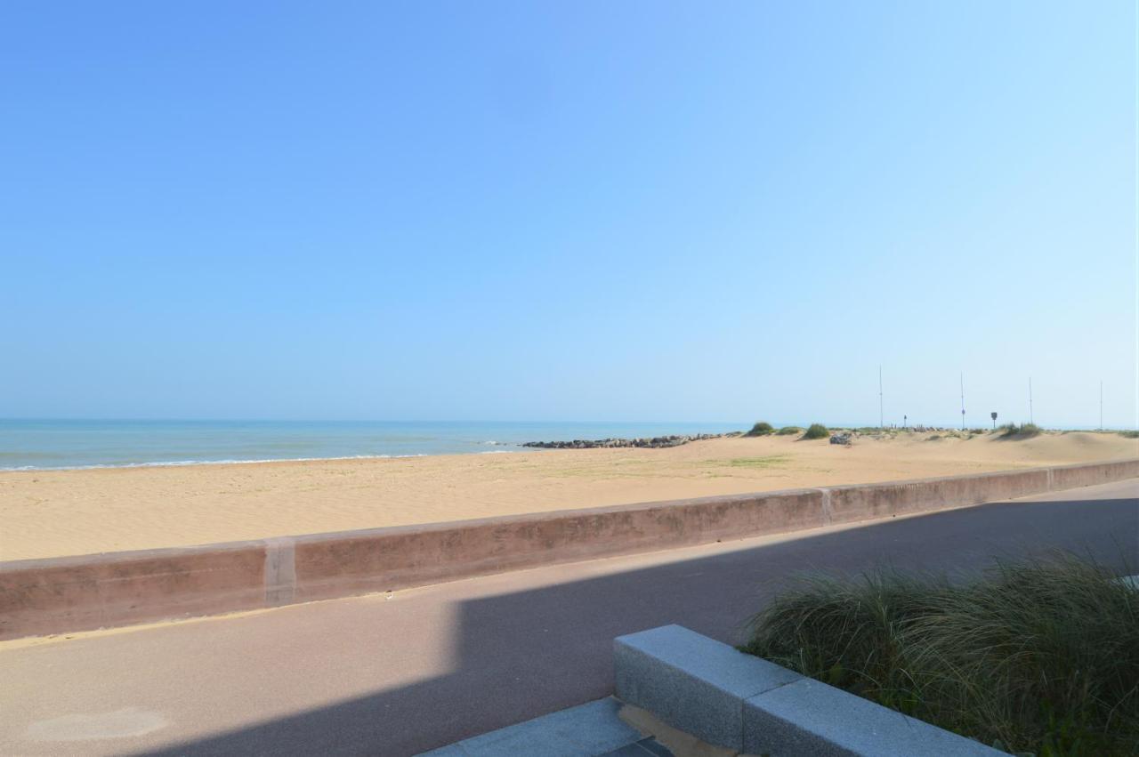 Appartement Moderne Avec Terrasse A 500M De La Mer Courseulles-sur-Mer Kültér fotó